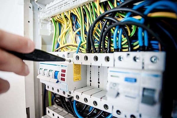 Free Electrician Courses for Unemployed